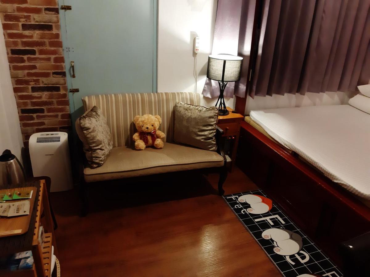 Gratitude Apartment Tainan Exterior photo